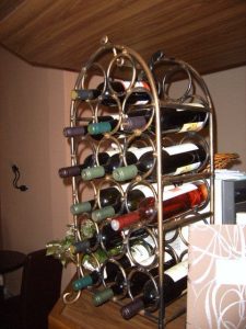 police za vino ručni rad